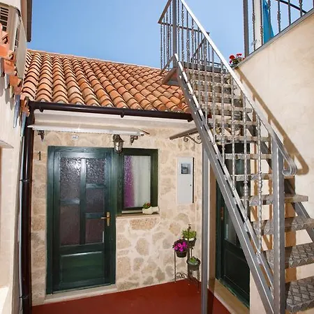 Studio Apartments Bonaca Split Exterior photo